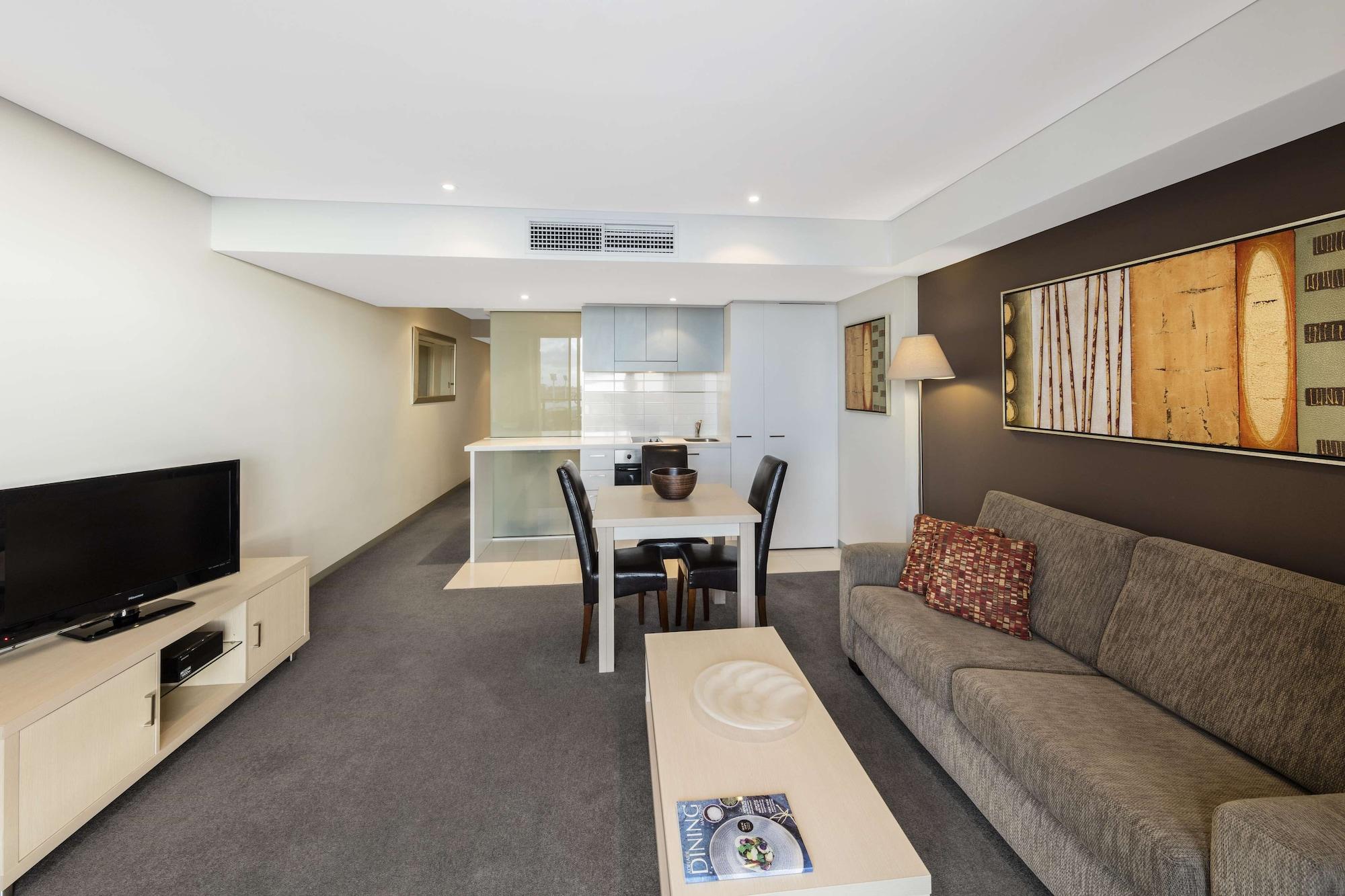 Oaks Adelaide Horizons Suites Экстерьер фото