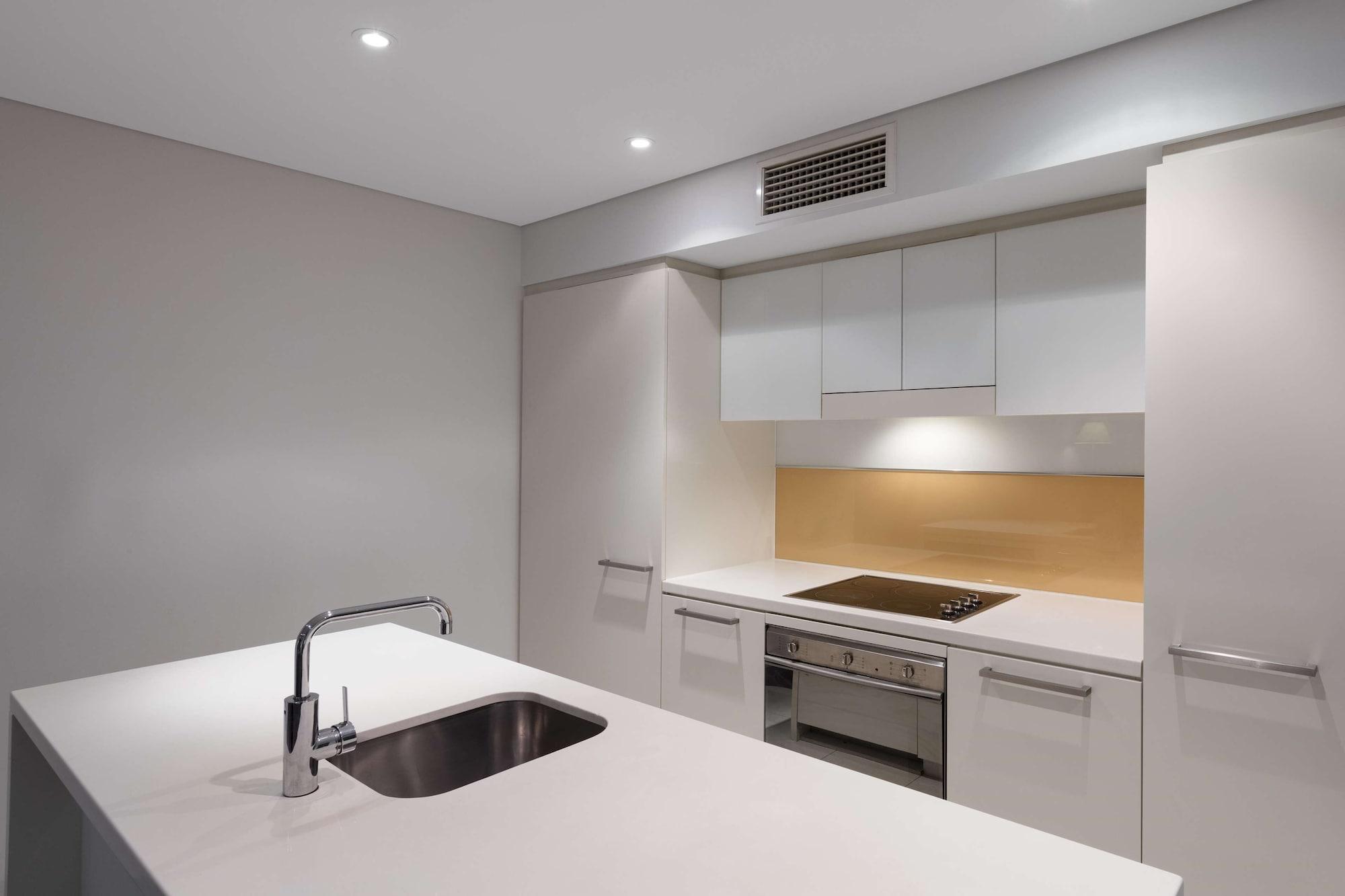 Oaks Adelaide Horizons Suites Экстерьер фото