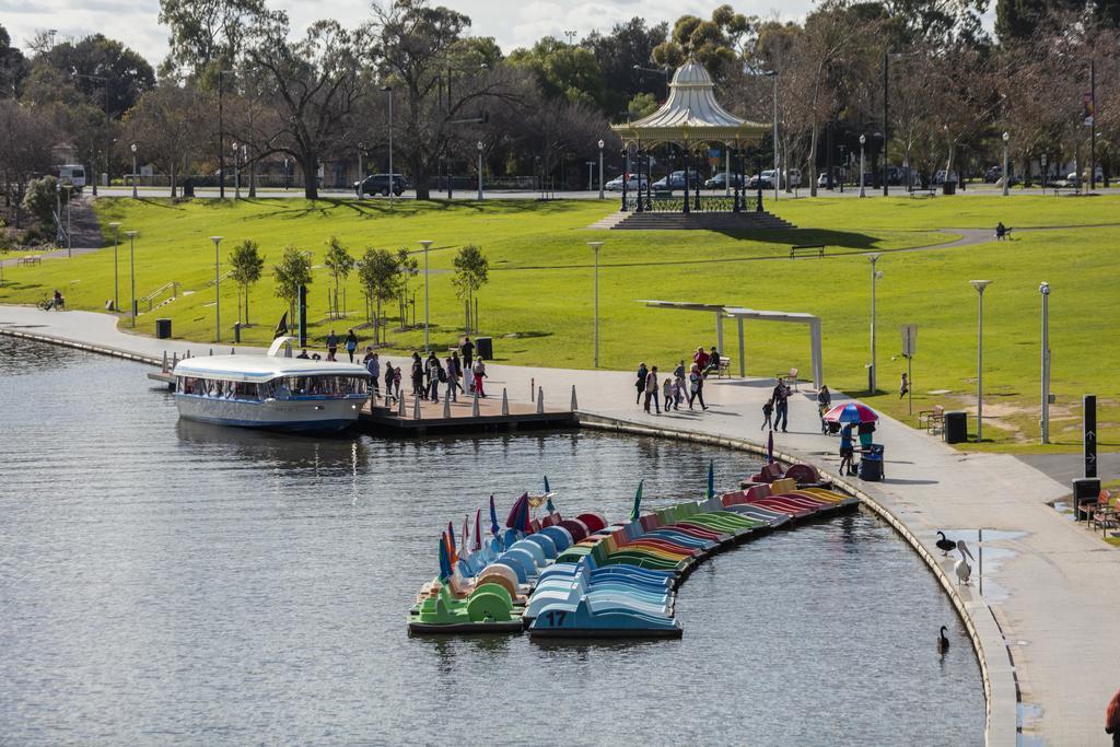 Oaks Adelaide Horizons Suites Экстерьер фото