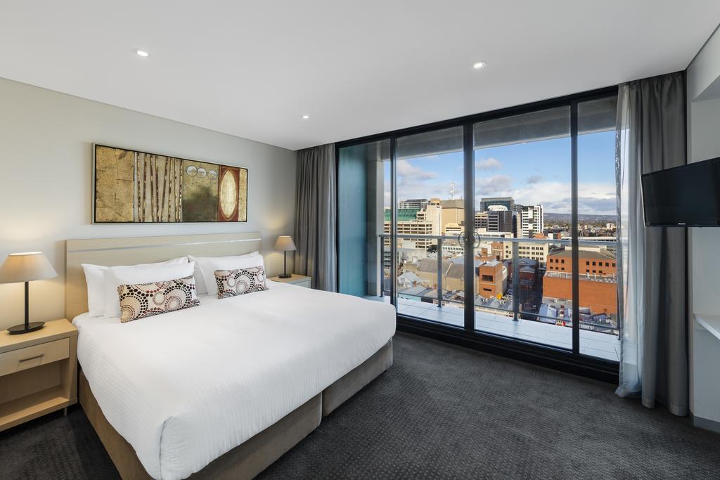 Oaks Adelaide Horizons Suites Экстерьер фото