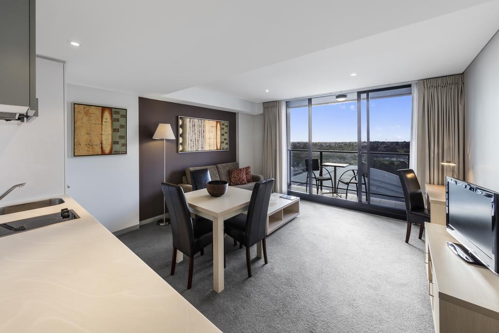 Oaks Adelaide Horizons Suites Экстерьер фото