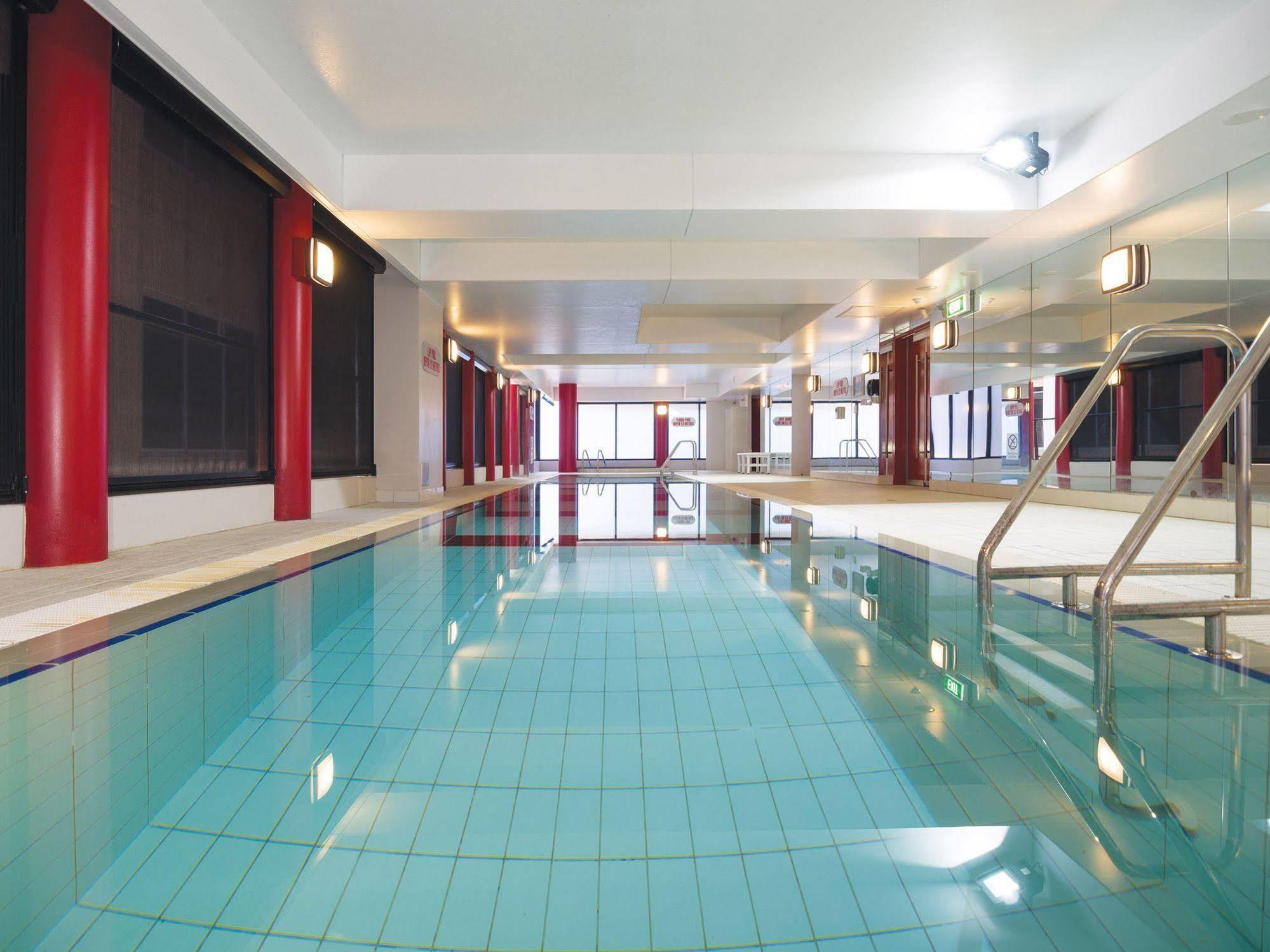 Oaks Adelaide Horizons Suites Экстерьер фото