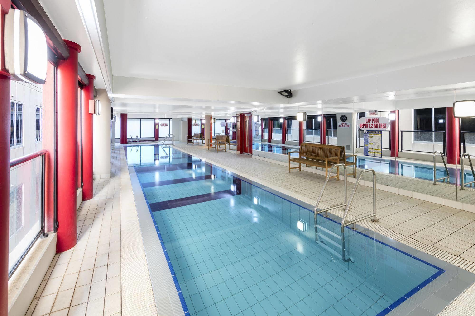 Oaks Adelaide Horizons Suites Экстерьер фото