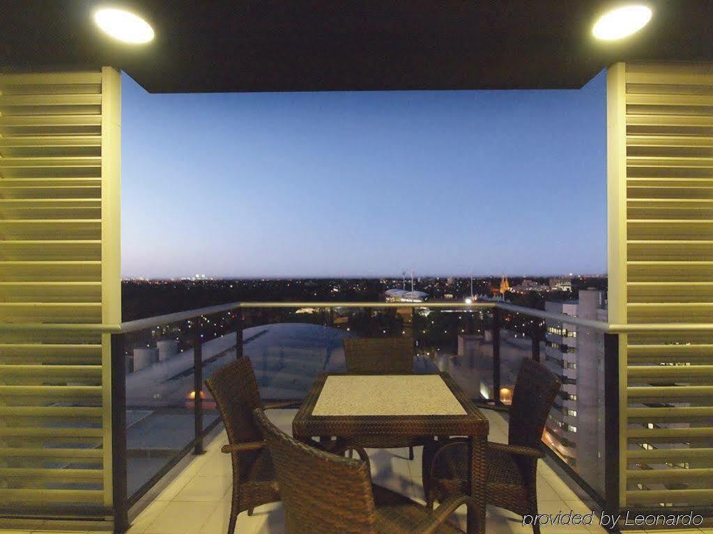 Oaks Adelaide Horizons Suites Экстерьер фото