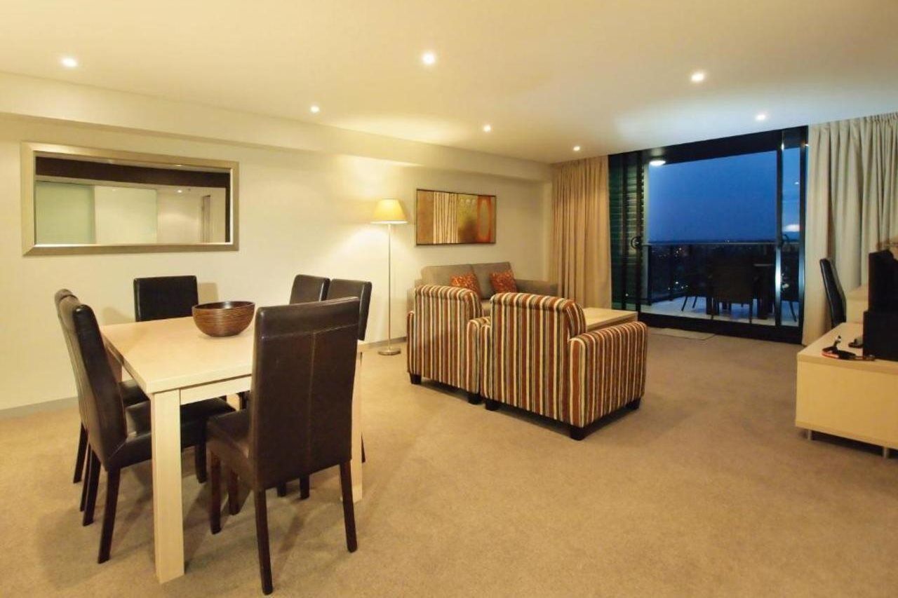 Oaks Adelaide Horizons Suites Экстерьер фото